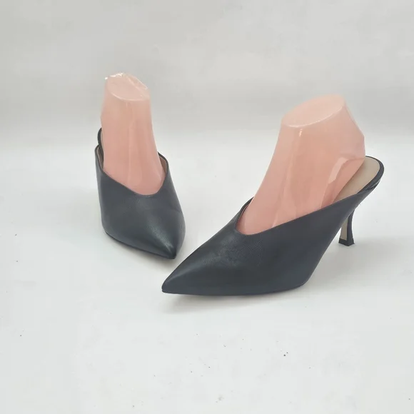 STUART WEITZMAN LEATHER LULA POINTED TOE PUMP IN BLACK 9.5 B MULE - Picture 2 of 12